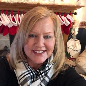 Meet your Posher, Monica